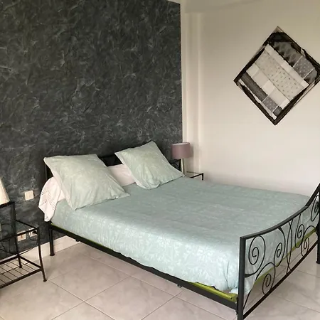Bed & Breakfast De La Verrerie Les Adrets-de-l'Esterel