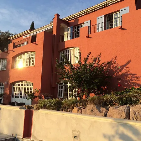 Bed & Breakfast De La Verrerie 3*
